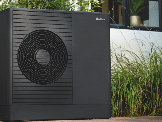 aroTHERM plus
